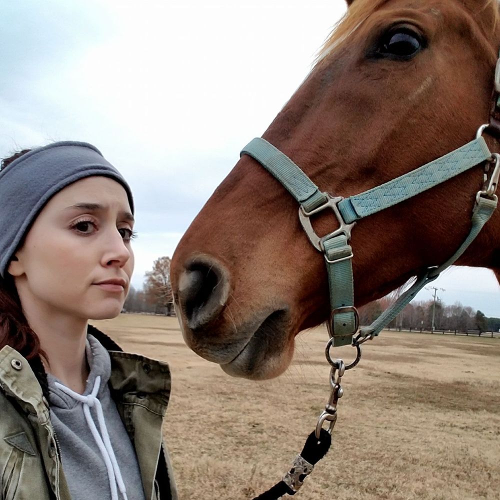Meet your Posher, Leslie
